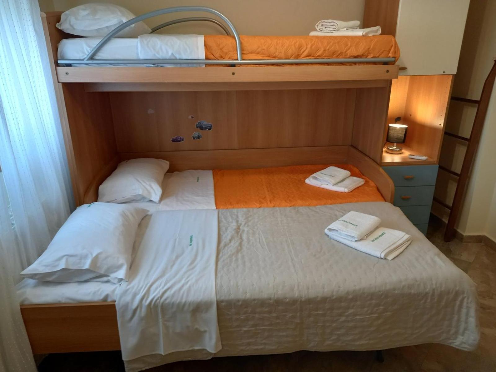 Peramos Rent House Apartman Néa Péramos Kültér fotó