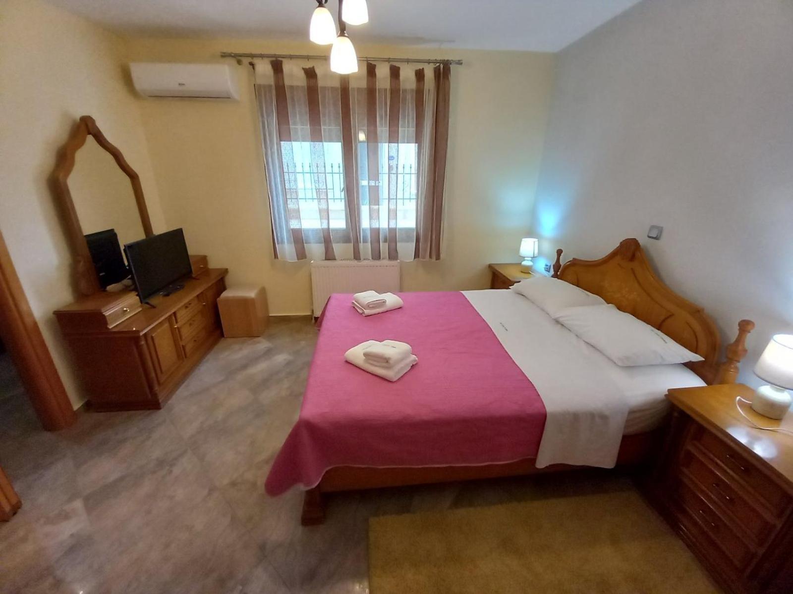 Peramos Rent House Apartman Néa Péramos Kültér fotó