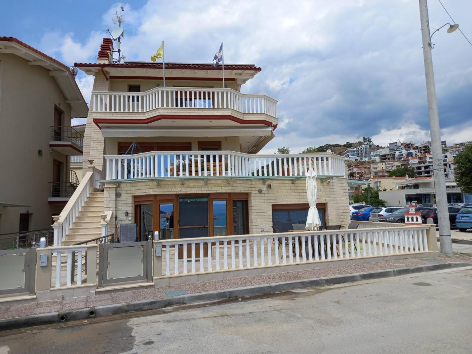 Peramos Rent House Apartman Néa Péramos Kültér fotó