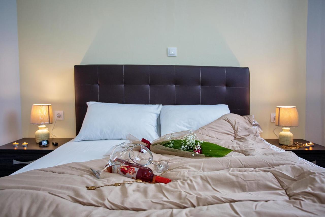 Peramos Rent House Apartman Néa Péramos Kültér fotó